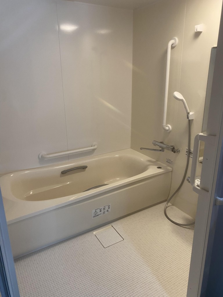 システムバスの設置が完了です。