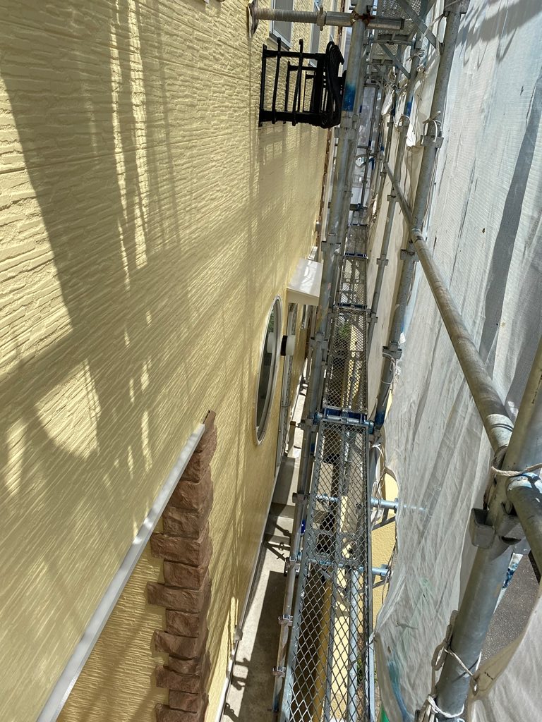 外壁塗装工事中写真
